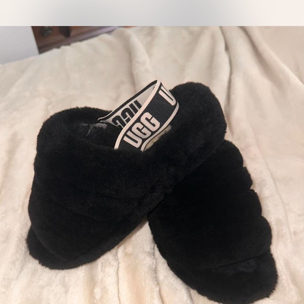 UGG Black Fluffy Slides with Logo Strap